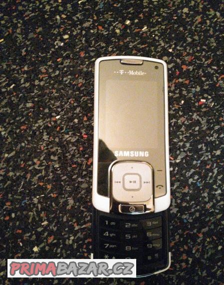 samsung-sgh-f330-s-velkym-mnozstvim-prislusenstvi