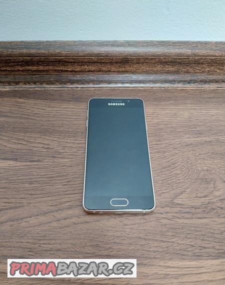 mobilni-telefon-samsung-galaxy-a3-odolny-a-maly