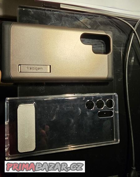 prodam-2-kryty-na-samsung-s22-ultra