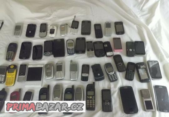 sbirka-mobilnich-telefonu-ruzne-znacky