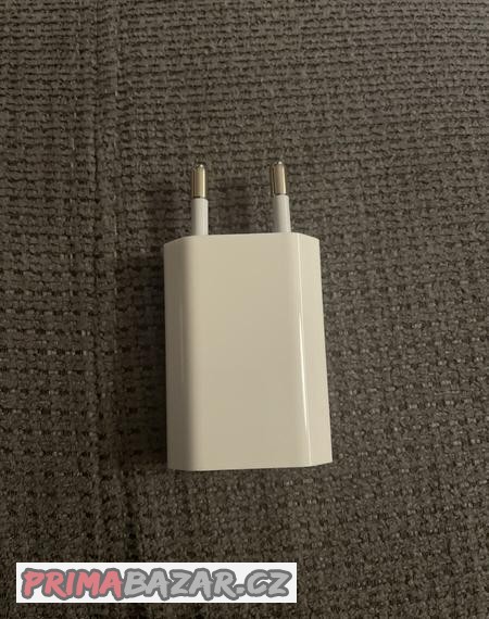 apple-nabijecka-5w