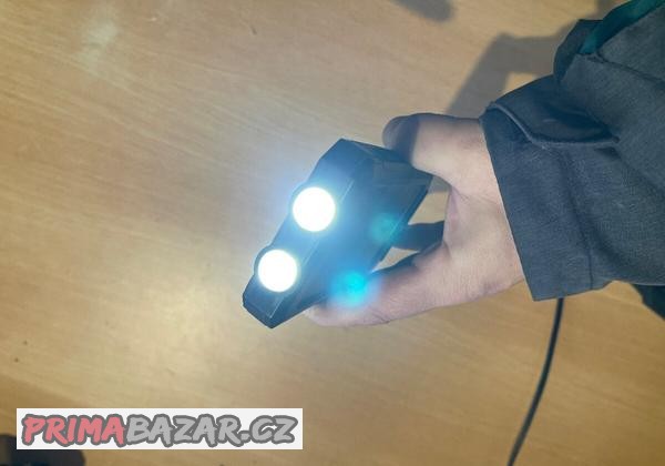 powerbanka-10000mah-se-solarnim-dobijenim-a-svitilnou