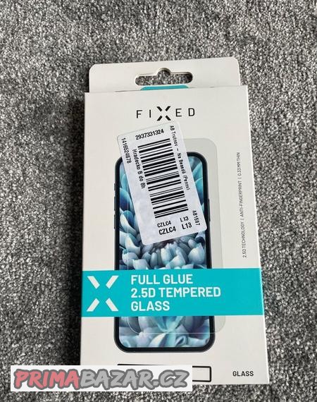 nove-ochranne-sklo-na-telefon-iphone-12-12-plus