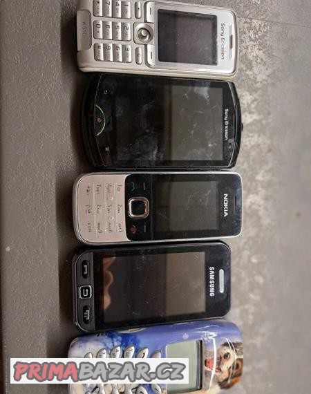 stare-mobilni-telefony