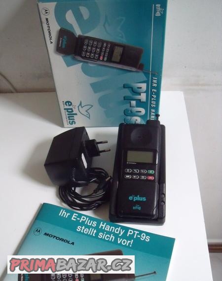 motorola-microtac-5200-rok-1995-funkcni