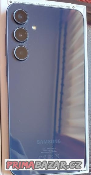 samsung-a35-5g-s-prislusenstvim