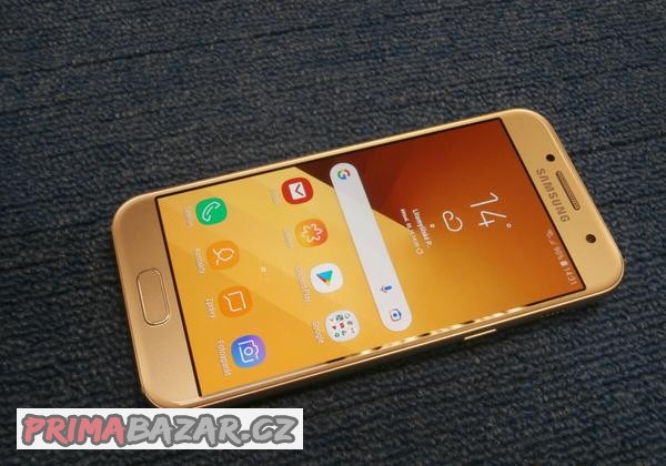 maly-samsung-galaxy-a3-2017-2-16gb-ip68-flip