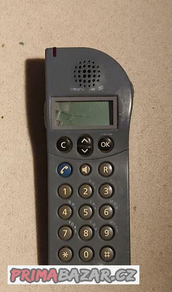 bezdratova-pevna-linka-firemni-dect-telefon-ericsson-dt400