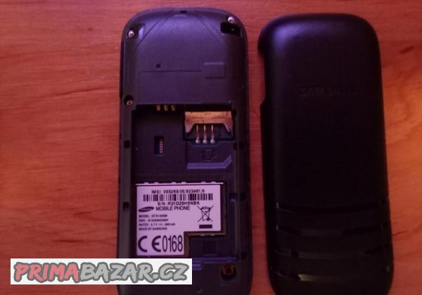 mobilni-telefon-samsung-gt-e1200m