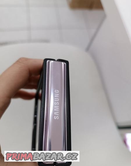 flip-samsung-5-fialova-barva-stav-noveho