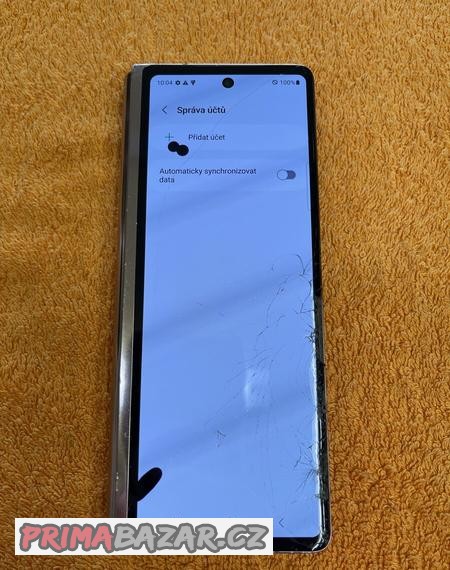 samsung-z-fold-2-5g-s-prasklym-lcd