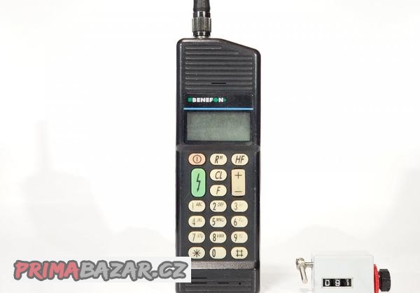 mobilni-telefony-pro-sberatele-rarity-benefon-max-nmt