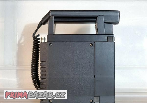 mobilni-telefony-pro-sberatele-rarity-nokia-dataman-200c