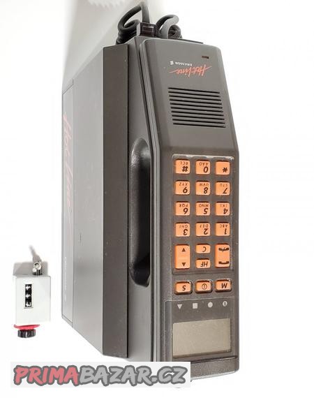 mobilni-telefony-pro-sberatele-rarity-ericsson-hotline