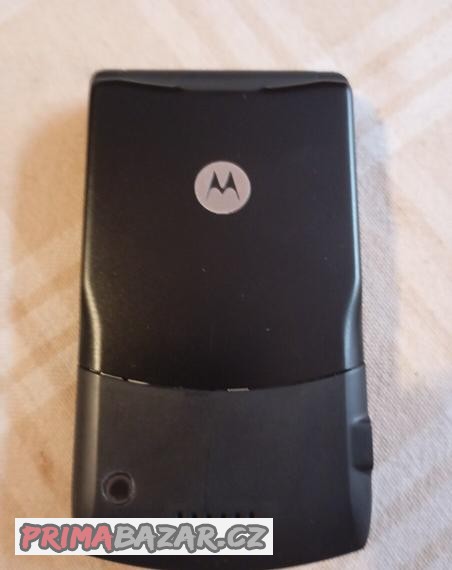mobilni-telefon-motorola-v3i-razr