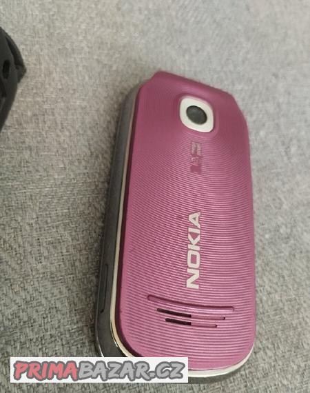 Nokia 7230 retro mobilní telefon