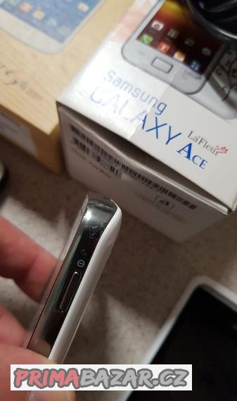 sbirka-starsich-telefonu-samsung-a-asus