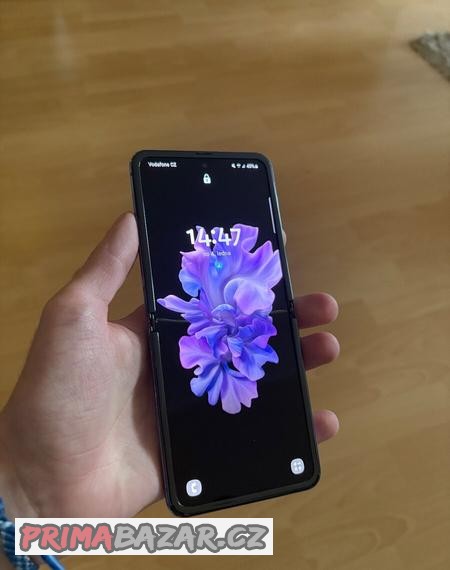 samsung-galaxy-z-flip-sm-f700f
