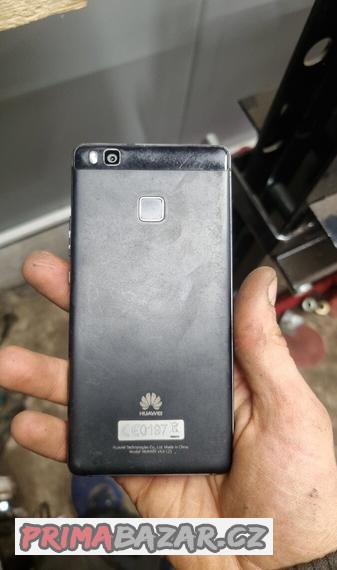 prodam-mobilni-telefon-huawei