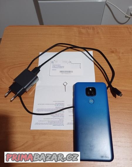 dotykovy-telefon-motorola