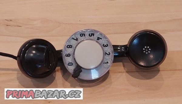 telefon-s-integrovanym-ciselnikem-ve-sluchatku