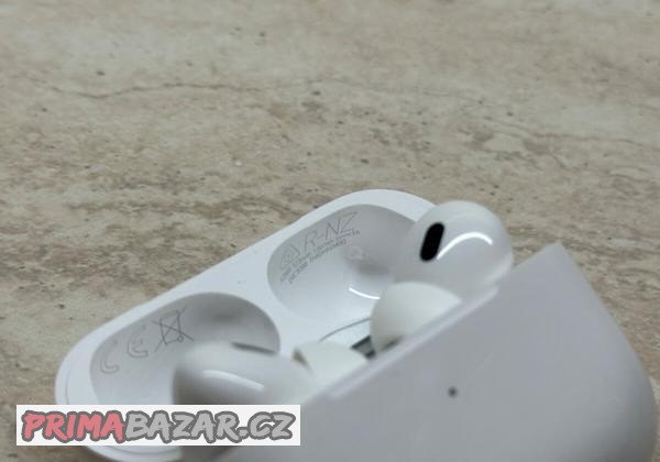 apple-airpods-pro-2-generation-usb-c