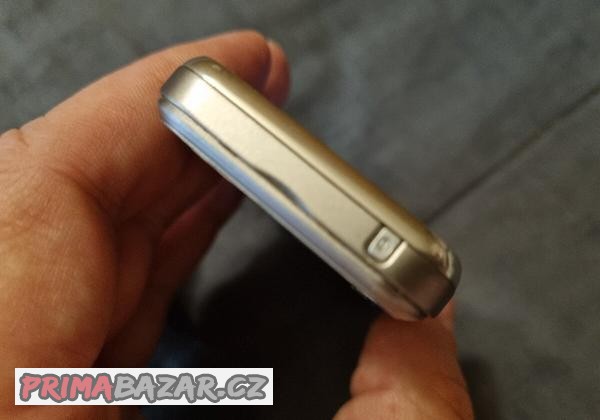 sony-ericsson-w890i-walkman-ceske-menu