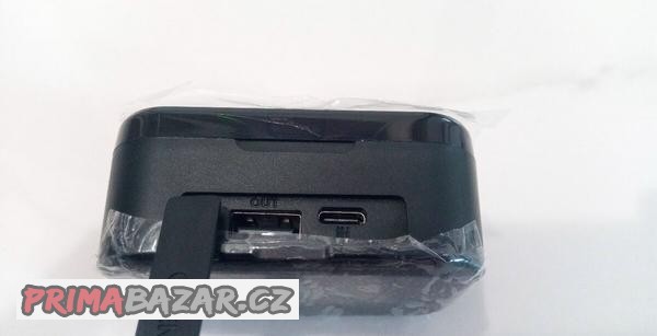 bluetooth-sluchatka-okop-s-powerbankou