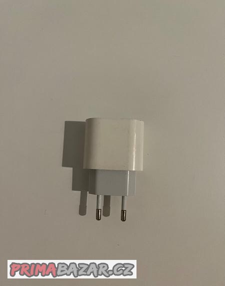 apple-nabijecka-20w
