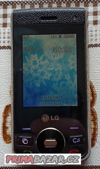 vysouvaci-tlacitkovy-lg-gd330at-nokia-5140i-bez-krytu-a-bat