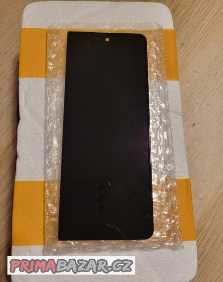samsung-z-fold-4-predni-displej