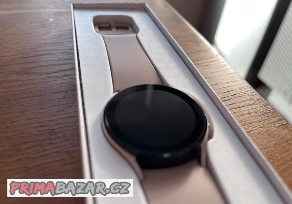 chytre-hodinky-samsung-galaxy-watch4-40mm