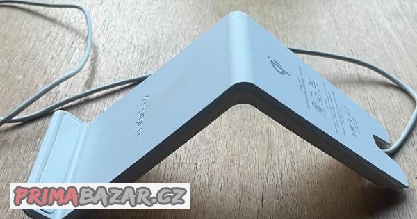 spigen-bezdratova-nabijecka-f303w