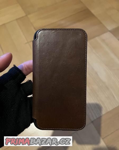 kozeny-obal-iphone-13-pro-nomad-magsafe-rugged-folio-brown