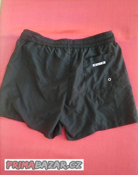 nove-koupaci-sortky-calzedonia