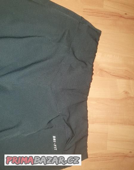 sportovni-kalhoty-nike-xs