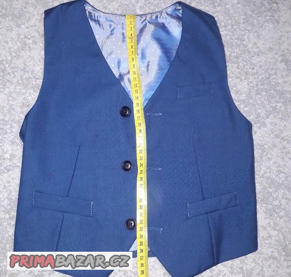 chlapecky-oblek-na-svatbu