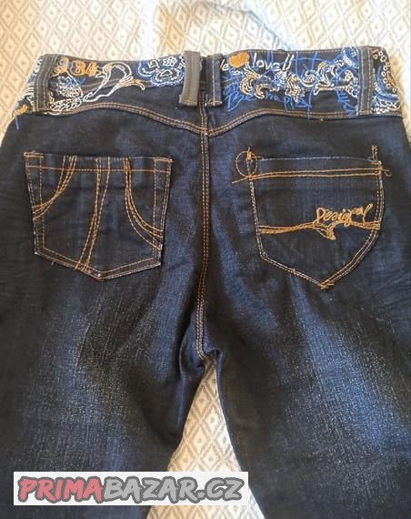 damske-rifle-desigual