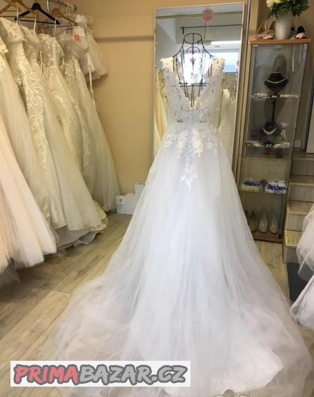 svatebni-saty-s-vleckou-vel-36-38-vyprodej