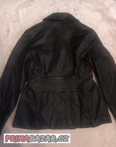 karl-lagerfeld-luxusni-kabatek-vel-40-42
