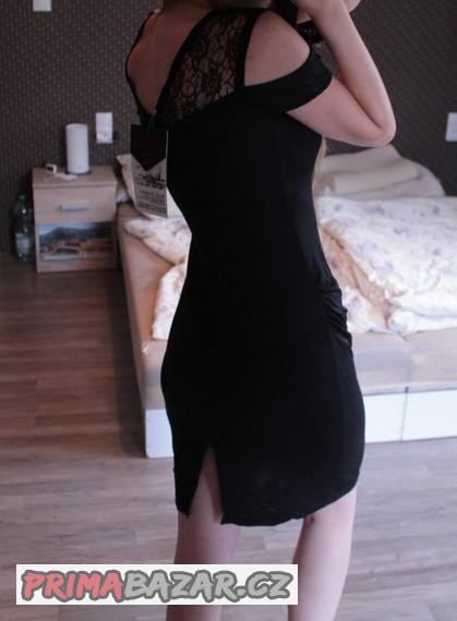 letni-saty-vhodne-i-jako-tehotenske