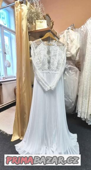 boho-krajkove-svatebni-saty-vel-42-44