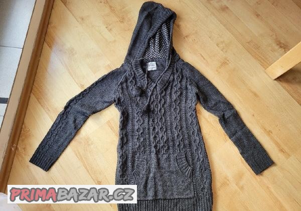 tehotensky-svetr-clockhouse