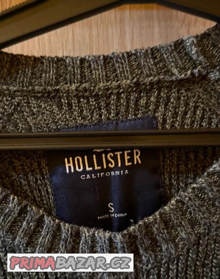 hollister-svetr
