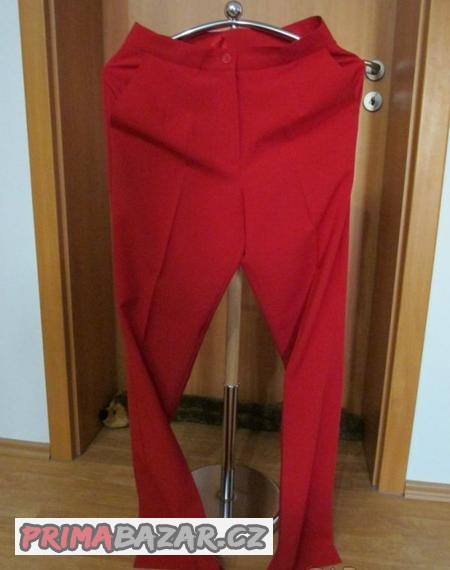 damsky-cerveny-oblek