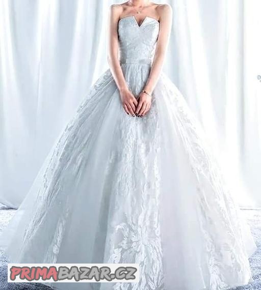nove-korzetove-svatebni-saty-romantic