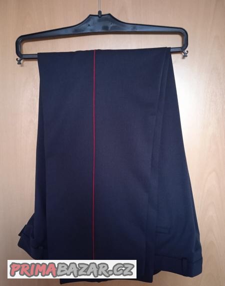 slavnostni-policejni-uniforma