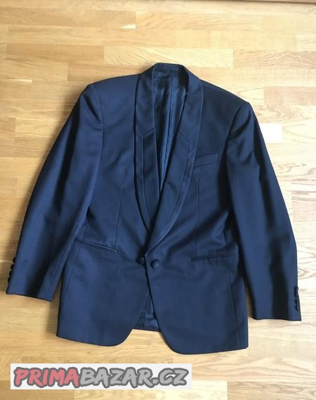 c-erny-smoking-op-proste-jov