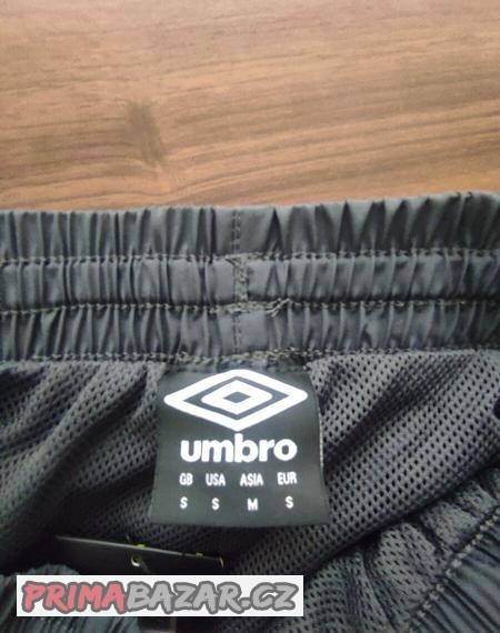 nove-sportovni-kalhoty-umbro-vel-s-cena-jen-200-kc