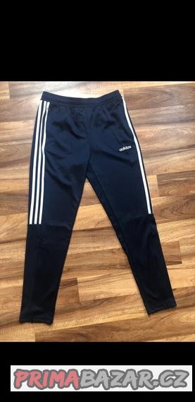 teplaky-adidas